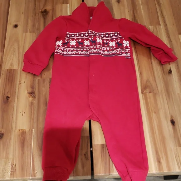 Red Onsie - Picture 1 of 5